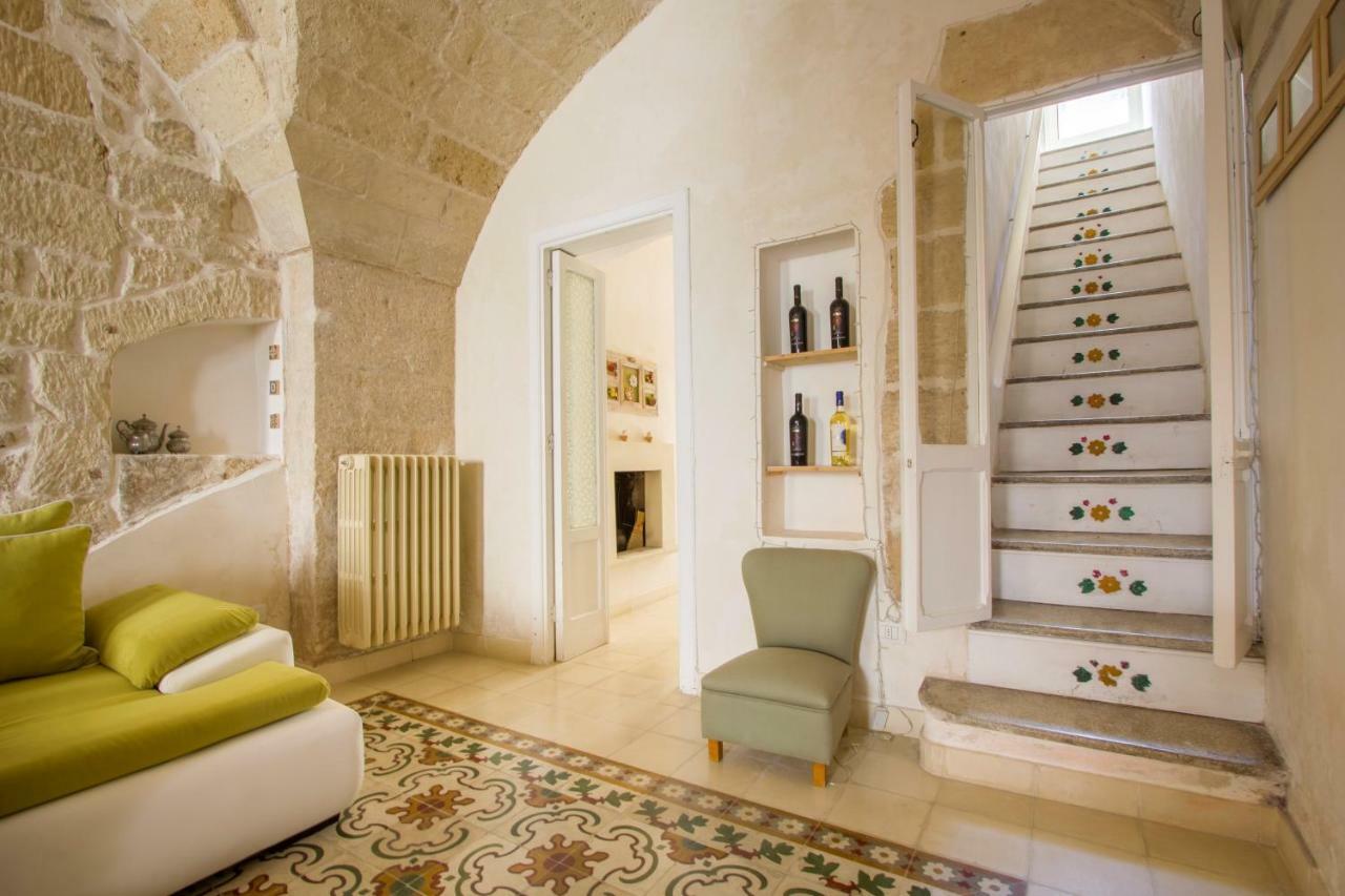 Explore The Historic On Foot From An Old Town House