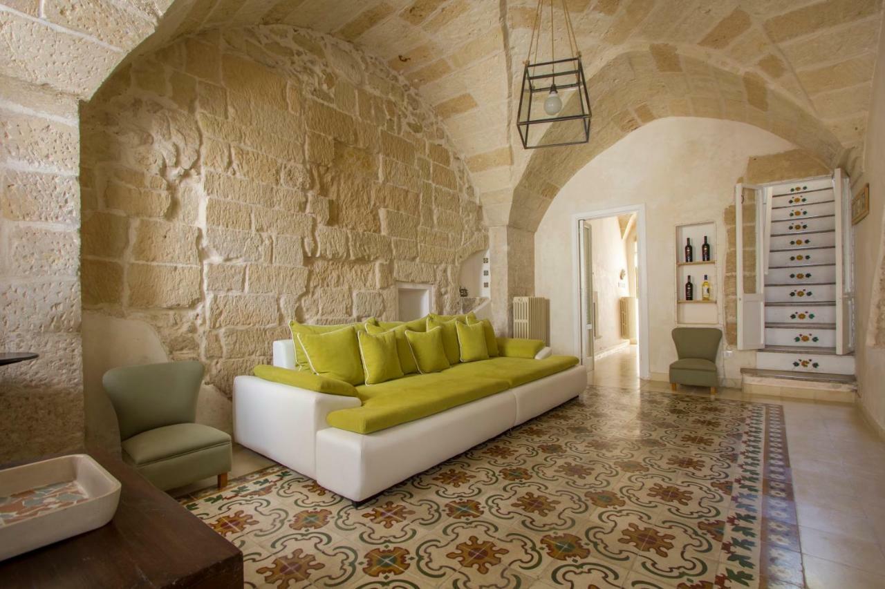 Apartment Explore The Historic On Foot From An Old Town House *